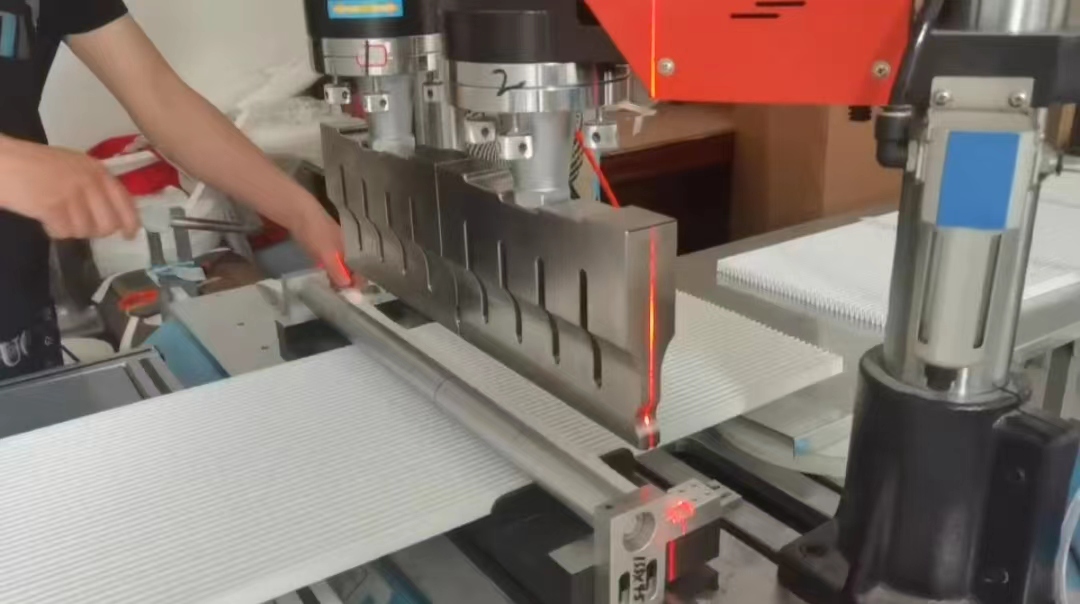 除尘滤芯束带焊接机